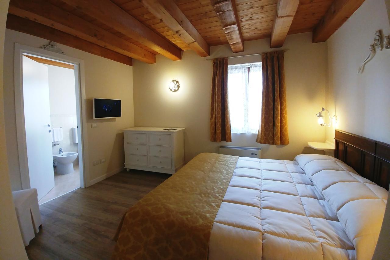 Гостьовий будинок Casale In Collina Capriva del Friuli Екстер'єр фото