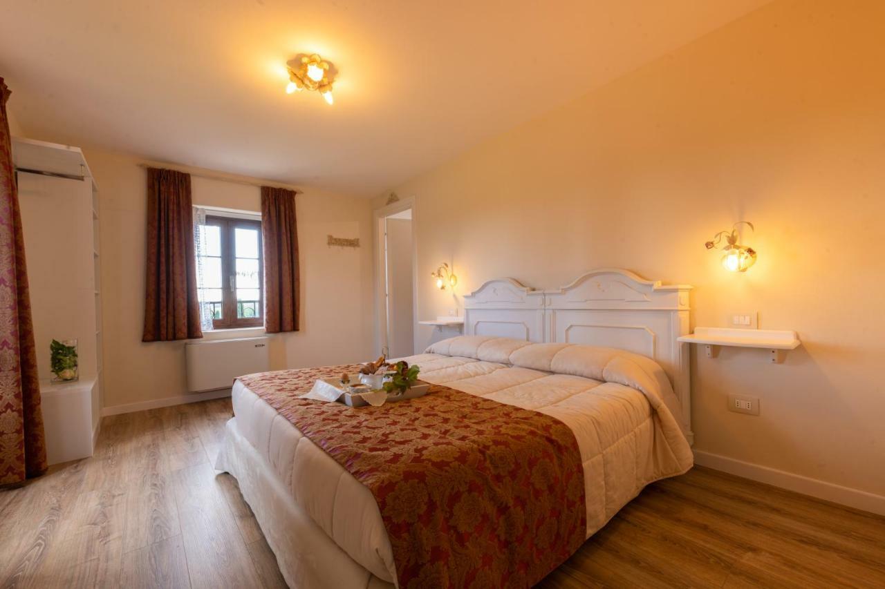 Гостьовий будинок Casale In Collina Capriva del Friuli Екстер'єр фото